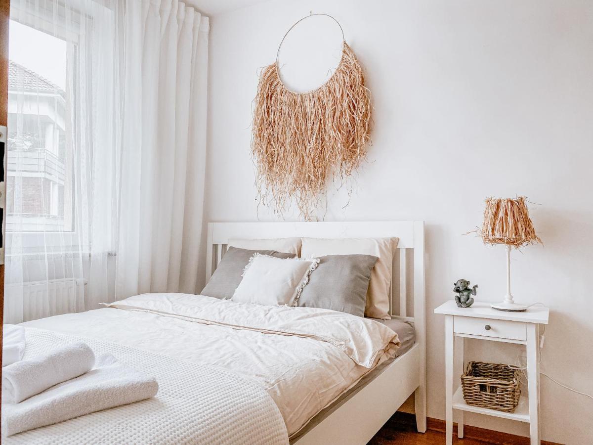 Apartamenty Flat White Ruczajowa Жельона Гора Екстериор снимка