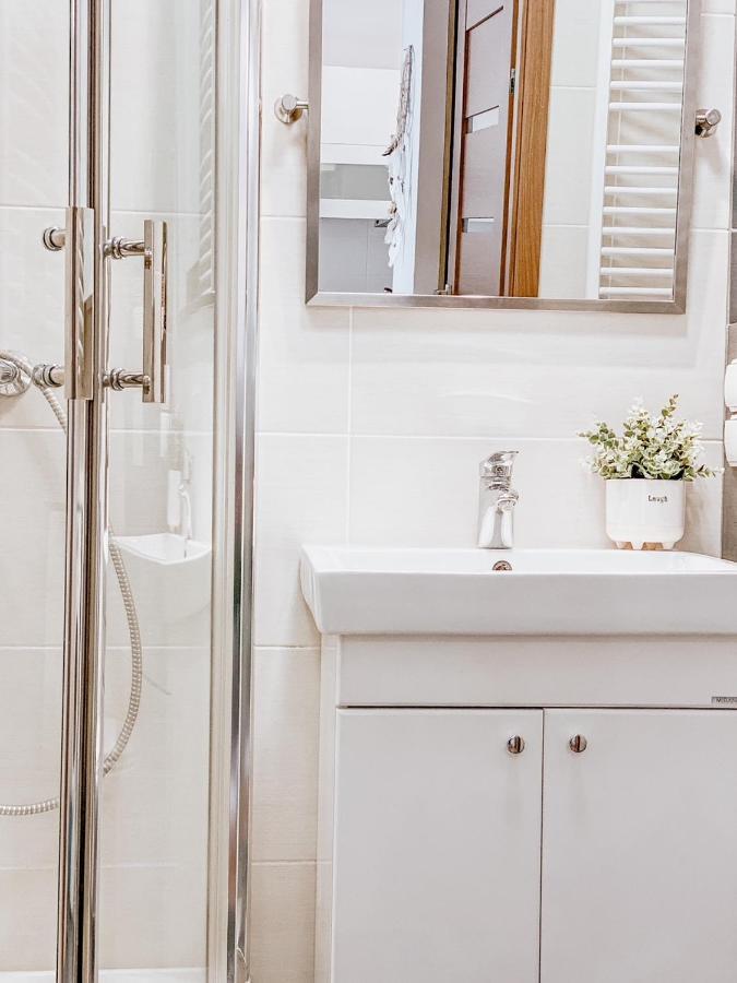 Apartamenty Flat White Ruczajowa Жельона Гора Екстериор снимка