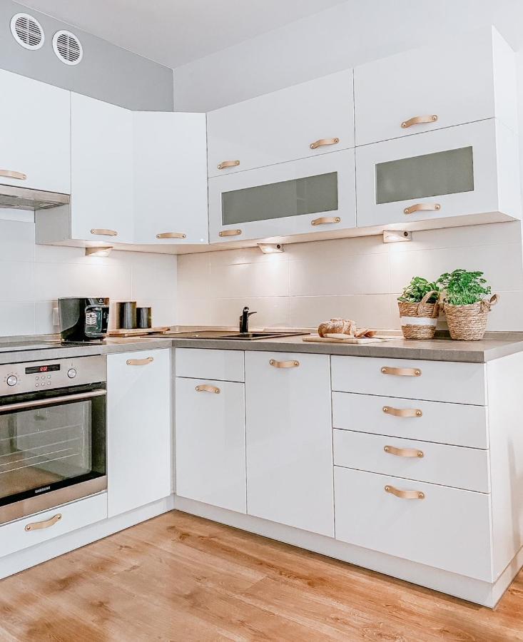 Apartamenty Flat White Ruczajowa Жельона Гора Екстериор снимка